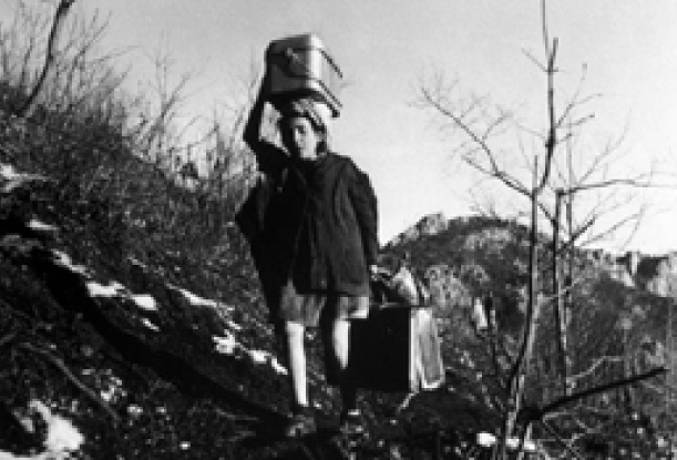 exhibition – Diletta, Girl with Suitcase